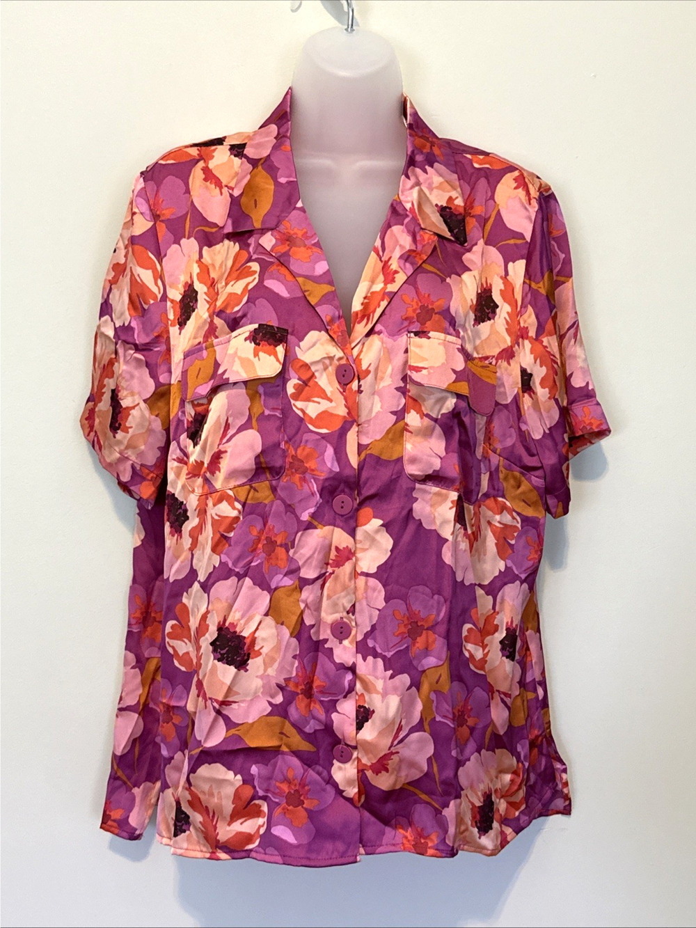 DR2 by Daniel Rainn Women’s XL Pink Fushia Floral Satin Button Up Blouse NWOT